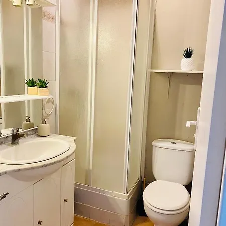 Apartment Joli Cozy Vue Antibes