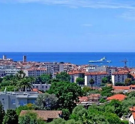 Apartment Joli Cozy Vue Antibes