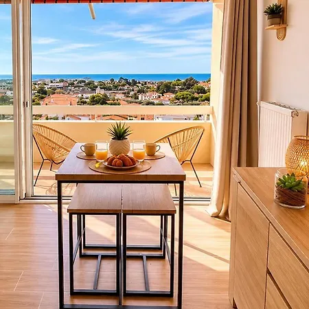 Vue Panoramique, Entièrement Rénové, Parking Appartement *
