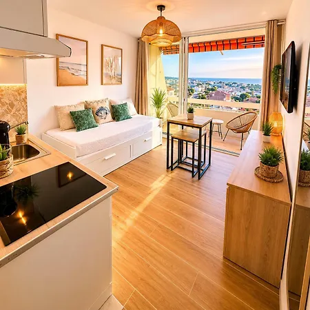 Apartment Vue Mer Panoramique, Entierement Renove, Parking *